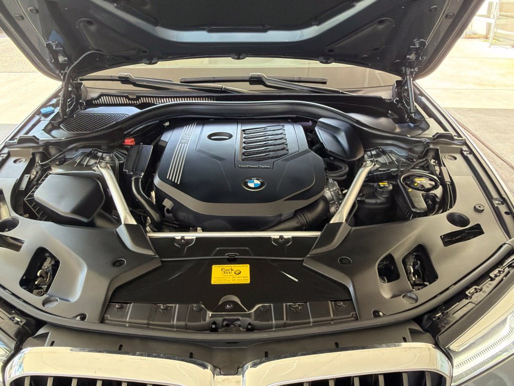 Used 2021 BMW 540i xDrive w/ Premium Package AWD/4WD image 12