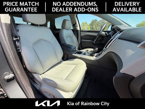 Used 2015 Cadillac SRX Luxury w/ Driver Awareness Package image 21