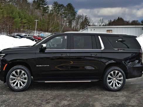 New 2026 Chevrolet Suburban Premier image 4