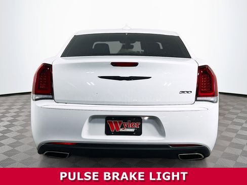 Used 2023 Chrysler 300 Touring w/ Sport Appearance Package image 26