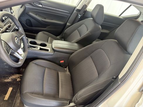 Used 2022 Nissan Altima 2.5 S image 13