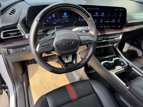 Used 2024 Chevrolet Traverse RS w/ LPO, Floor Liner Package image 12