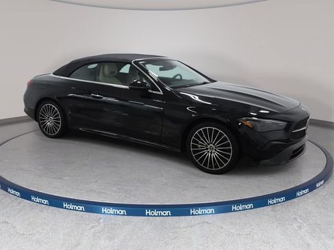 Used 2026 Mercedes-Benz CLE 450 4MATIC Cabriolet image 4