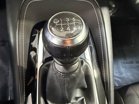 Used 2021 Toyota Corolla SE FWD image 31