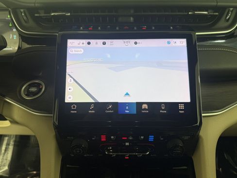 Used 2022 Jeep Grand Cherokee Limited 4xe w/ Luxury Tech Group II image 22