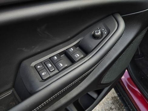 New 2025 Jeep Grand Cherokee Altitude image 10