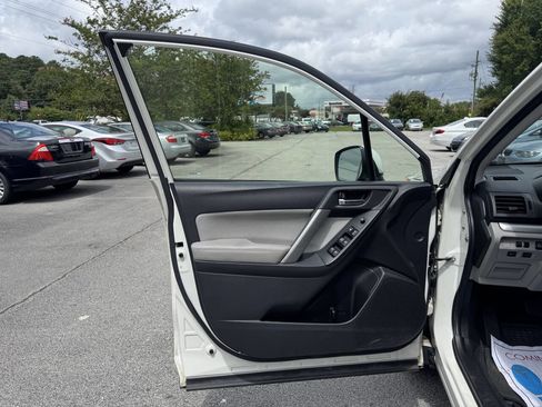 Used 2015 Subaru Forester 2.5i Limited w/ Protection Package #2 image 12