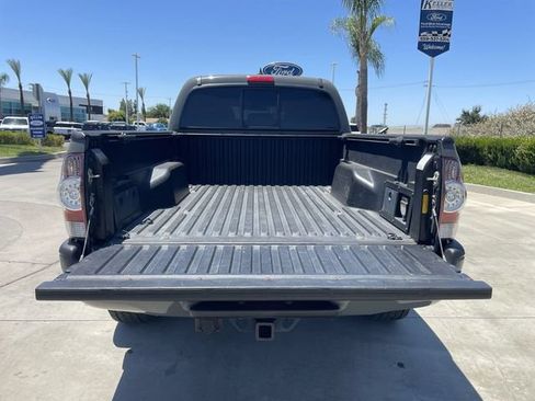 Used 2015 Toyota Tacoma PreRunner w/ TRD Sport Package RWD image 23