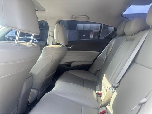 Used 2018 Acura ILX FWD image 10