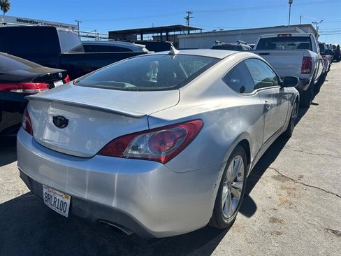 Used 2012 Hyundai Genesis 2.0T image 5