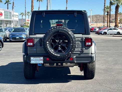 Used 2023 Jeep Wrangler Unlimited image 4