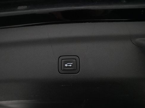 Used 2021 Chevrolet Tahoe RST AWD/4WD image 15