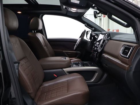 Used 2021 Nissan Titan Platinum Reserve w/ Moonroof Package image 30