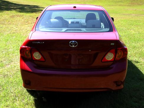 Used 2009 Toyota Corolla XLE image 3