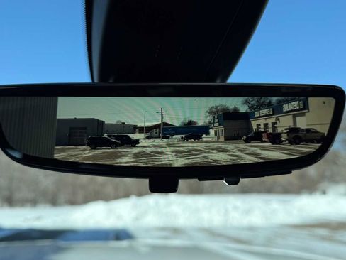 Used 2021 GMC Sierra 3500 Denali w/ Technology Package image 26