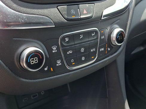 Used 2024 Chevrolet Equinox LT AWD/4WD image 15