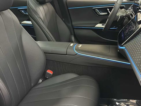 New 2026 Mercedes-Benz E 350 4MATIC Sedan image 34