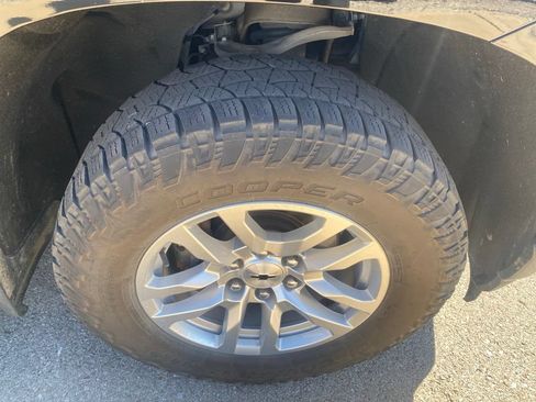 Used 2019 Chevrolet Silverado 1500 RST AWD/4WD image 15