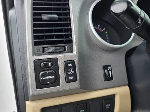 Used 2013 Toyota Sequoia SR5 AWD/4WD image 12