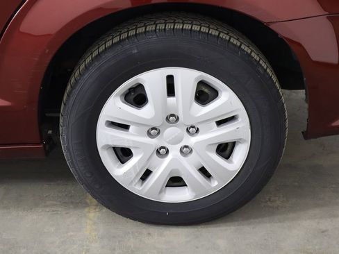 Used 2019 Dodge Grand Caravan SE image 35