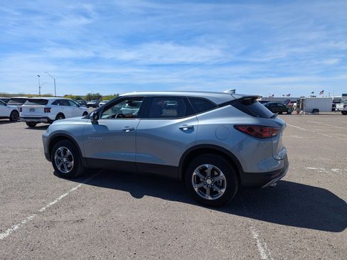 Used 2023 Chevrolet Blazer LT image 3