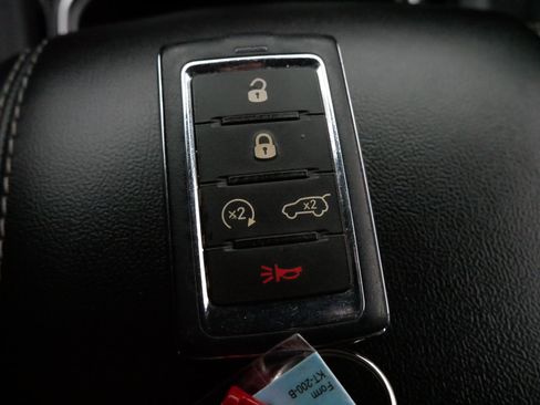 Used 2022 Jeep Grand Cherokee L Laredo image 33