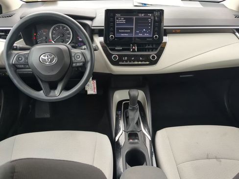 Used 2022 Toyota Corolla LE image 21