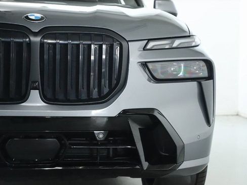 Used 2023 BMW X7 xDrive40i w/ M Sport Package AWD/4WD image 45