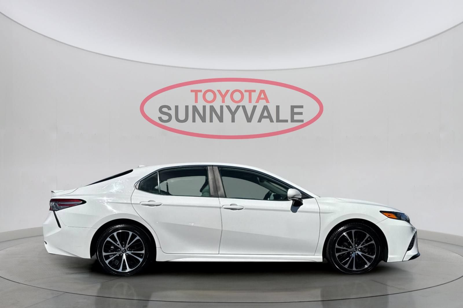 Certified 2019 Toyota Camry SE w/ Convenience Package FWD image 10