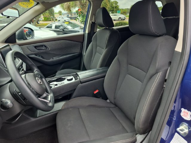 Used 2023 Nissan Rogue S AWD/4WD image 11