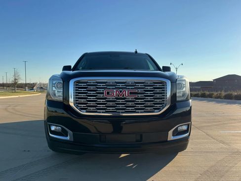 Used 2018 GMC Yukon XL Denali w/ Open Road Package image 2