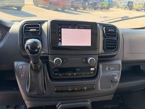 Used 2024 RAM ProMaster 2500 image 35