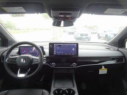 New 2026 Honda Prologue Touring image 11