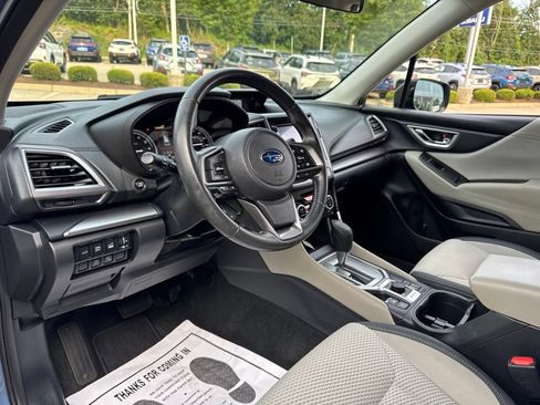 Used 2024 Subaru Forester Premium AWD/4WD image 11