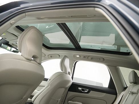 Certified 2026 Volvo XC60 B5 Ultra AWD/4WD image 25