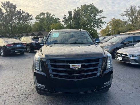 Used 2020 Cadillac Escalade Premium Luxury w/ Escalade Sport Edition image 2