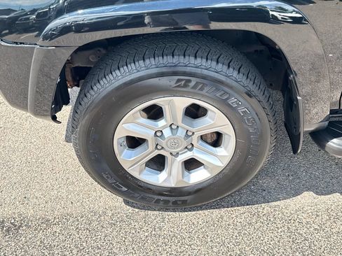 Used 2017 Toyota 4Runner SR5 Premium AWD/4WD image 39