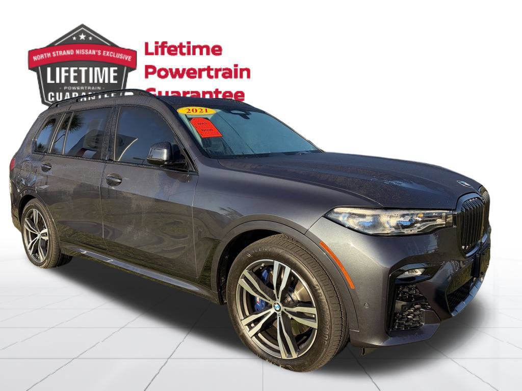 Used 2021 BMW X7 M50i w/ Dynamic Handling Package AWD/4WD image 10