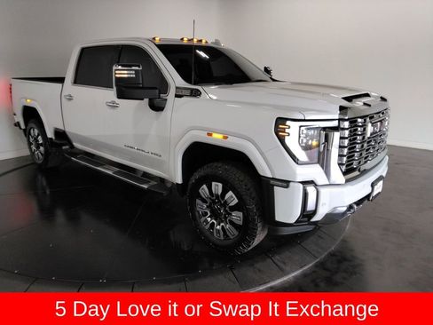 Used 2025 GMC Sierra 2500 Denali w/ Denali Reserve Package image 3