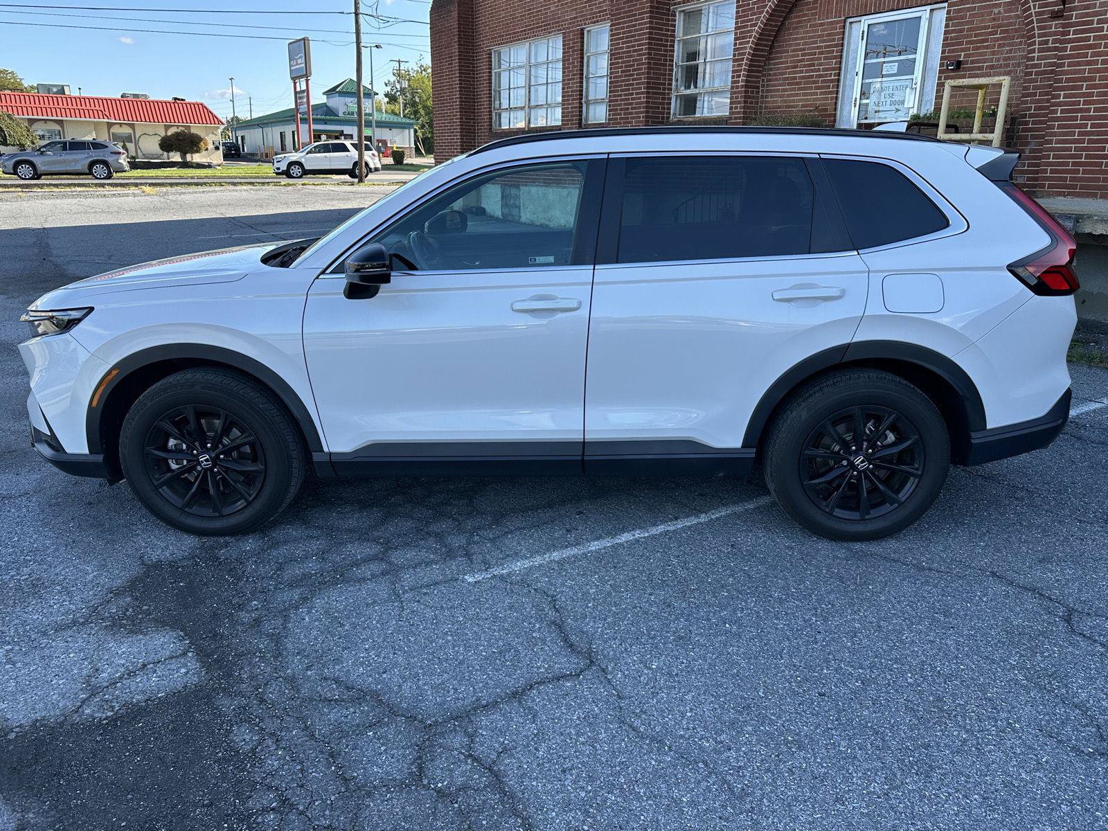 Certified 2024 Honda CR-V Sport-L image 5