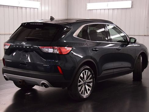 Used 2022 Ford Escape Titanium w/ Class II Trailer Tow Package AWD/4WD image 8