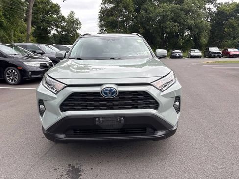 Used 2019 Toyota RAV4 XLE w/ Convenience Package AWD/4WD image 3