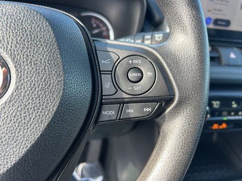 Used 2024 Toyota RAV4 XLE image 8