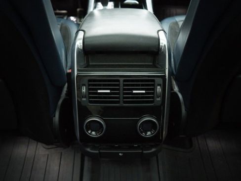 Used 2021 Land Rover Range Rover Sport HST image 30