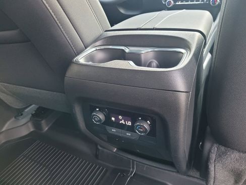 New 2026 Chevrolet Traverse LT w/ LPO, Floor Liner Package image 18