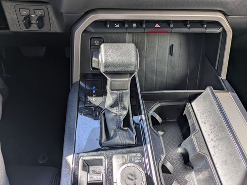 Used 2025 Toyota Sequoia SR5 AWD/4WD image 29