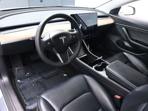 Used 2019 Tesla Model 3 Long Range image 11