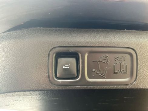 Used 2018 Lincoln Navigator L Reserve image 15