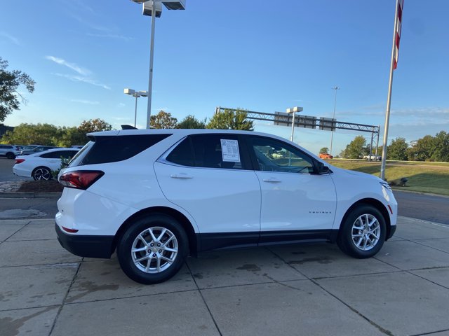 Used 2023 Chevrolet Equinox LT w/ Driver Convenience Package FWD image 12