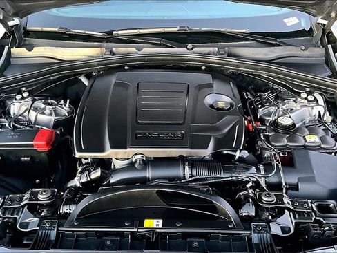 Used 2025 Jaguar F-PACE R-Dynamic S image 28